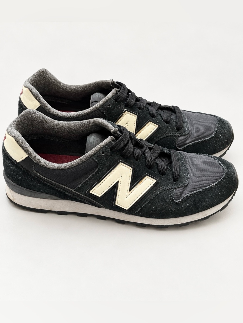 New Balance 696Women Black & Cream Retro Sneakers- size 9
